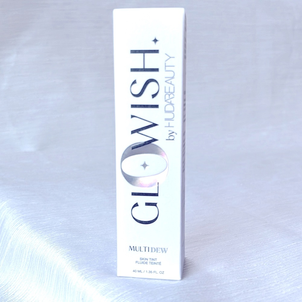 💋Huda Beauty GLOWISH Multi Dew Skin Tint. 1.35oz